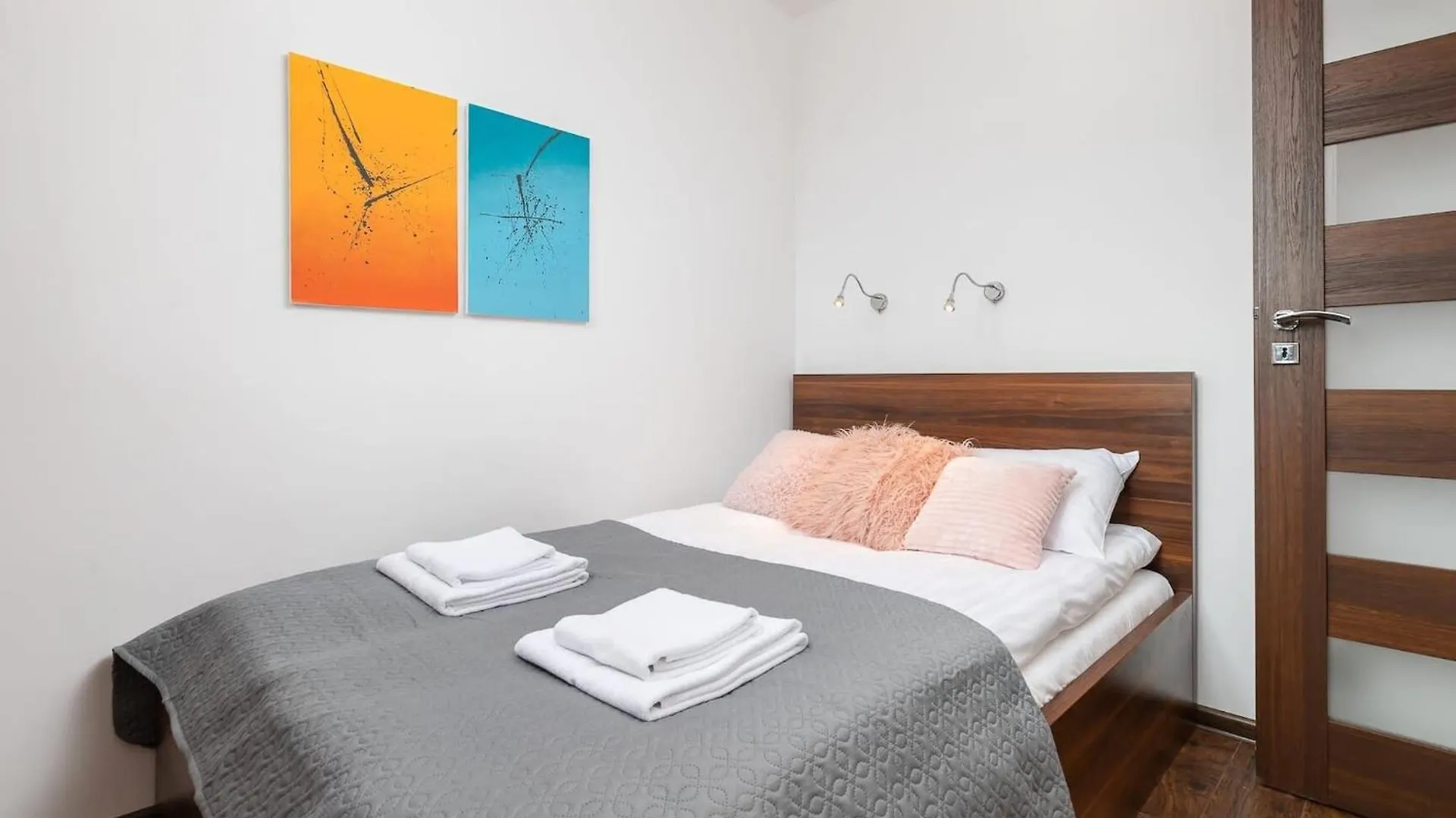 Rent Like Home - Aleja Solidarnosci 105/111A Warsaw